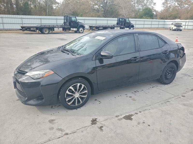 TOYOTA COROLLA L 2018 with VIN 2T1BURHE1JC028172 - Photo from auction