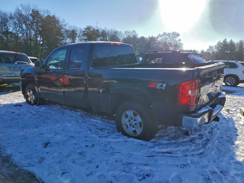 Photo 2 from auction – 2013 CHEVROLET SILVERADO with VIN 1GCRKSE76DZ389697