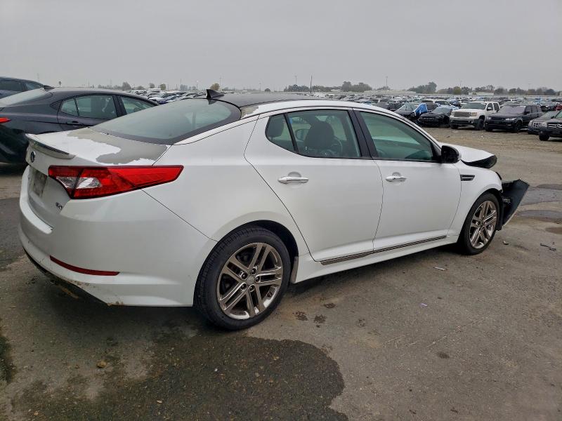 Zdjęcie 3 z aukcji – 2013 KIA OPTIMA SX z VIN 5XXGR4A63DG090344