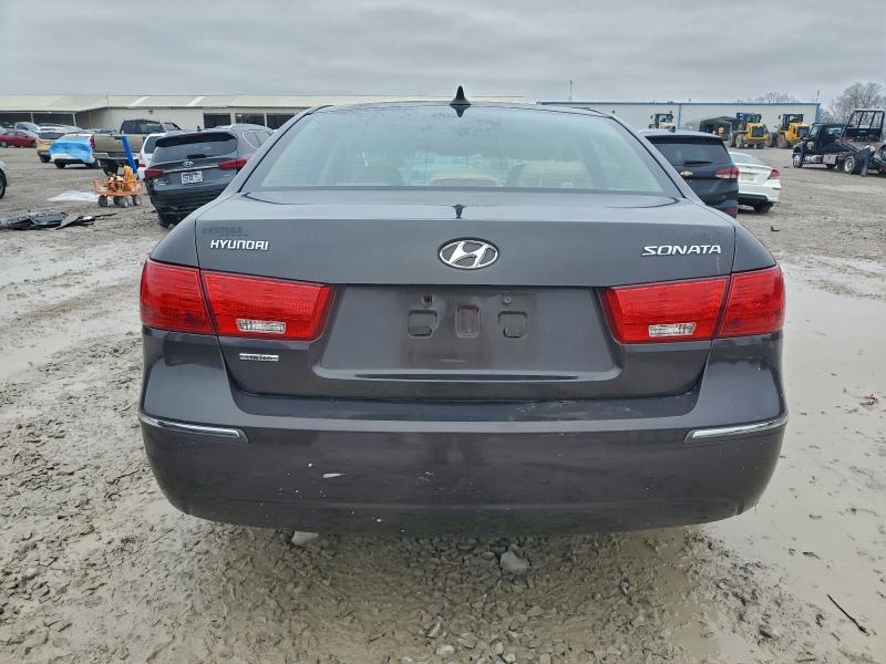 Photo 6 from auction – 2010 HYUNDAI SONATA SE with VIN 5NPEU4AC5AH623502