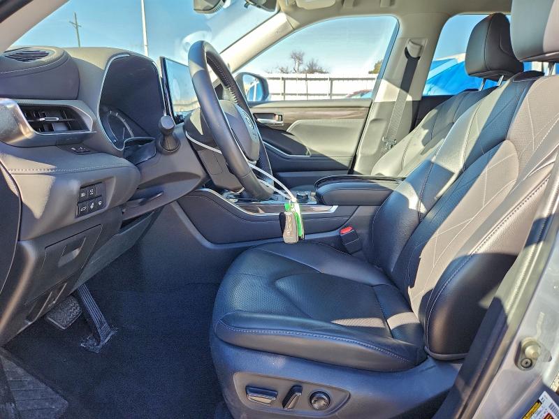 Photo 7 from auction – 2022 TOYOTA HIGHLANDER with VIN 5TDFZRBH5NS183455