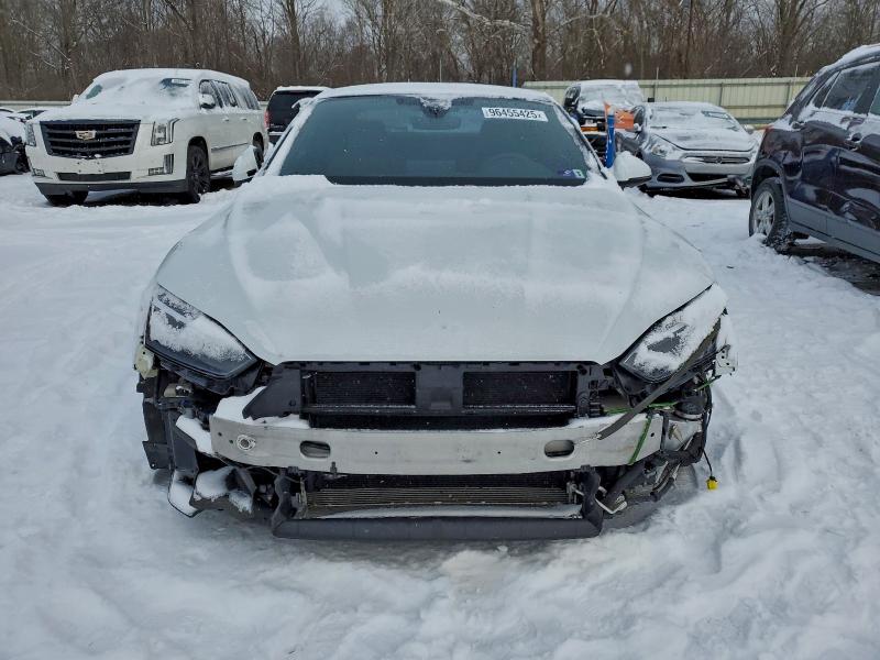 Photo 5 from auction – 2018 AUDI RS5 with VIN WUAPWAF50JA903074