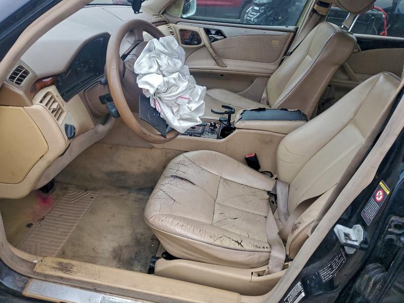 Photo 7 from auction – 2000 MERCEDES-BENZ E 320 with VIN WDBJH65J9YB102199