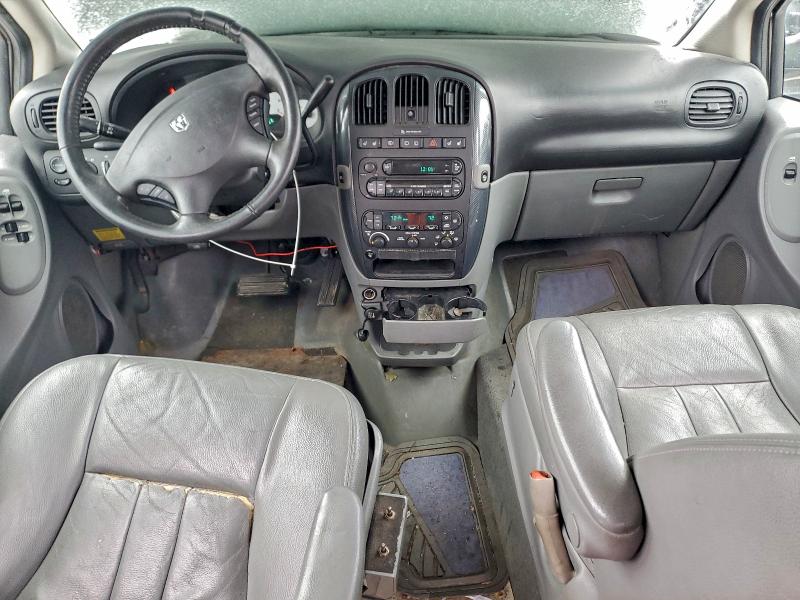 Photo 8 from auction – 2005 DODGE GRAND CARA with VIN 2D4GP44L25R274807