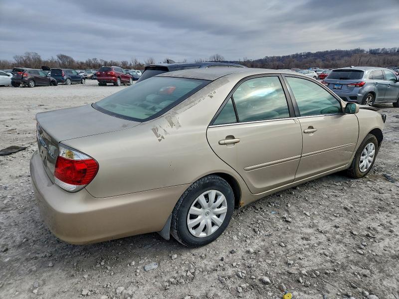 Photo 3 from auction – 2005 TOYOTA CAMRY LE with VIN 4T1BE32K25U103992