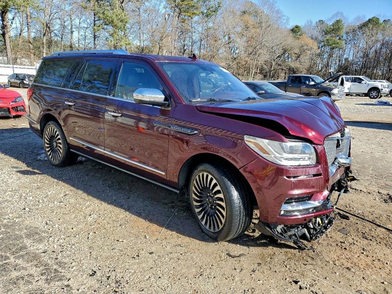 Photo 4 from auction – 2018 LINCOLN NAVIGATOR with VIN 5LMJJ3TT2JEL15291