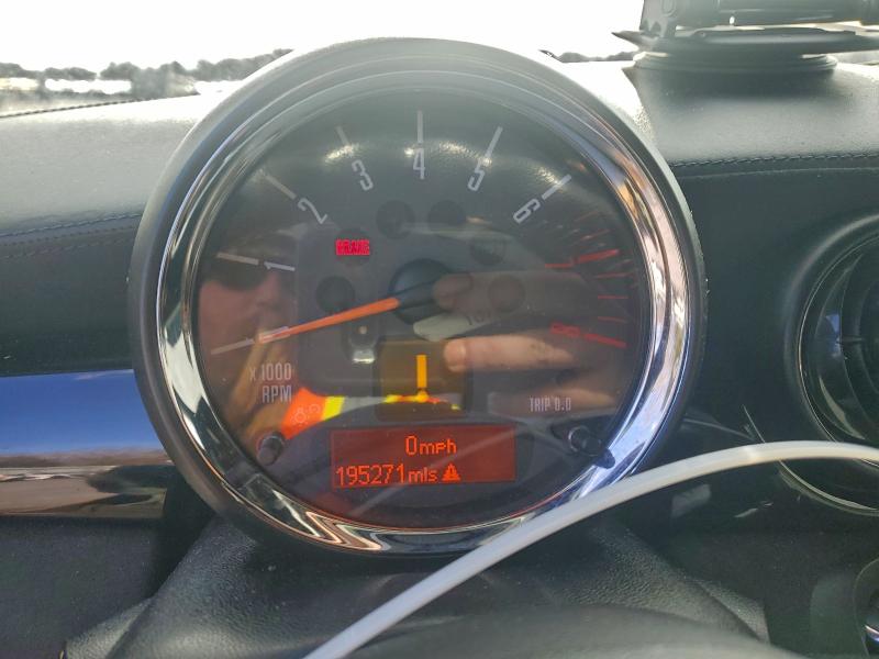 Photo 9 from auction – 2012 MINI COOPER CLU with VIN WMWZG9C54CTZ80170