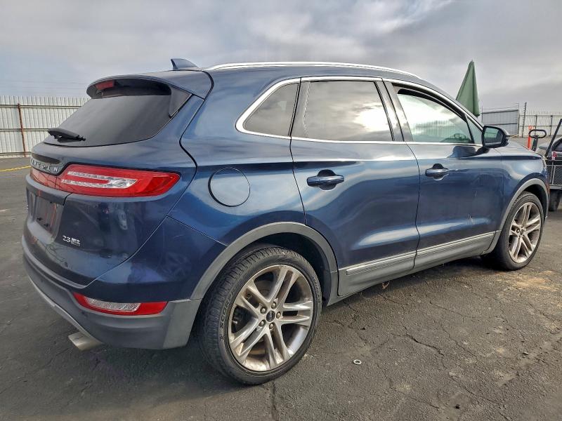 صورة رقم 3 من المزاد - 2015 LINCOLN MKC مع VIN 5LMTJ2AH5FUJ10241