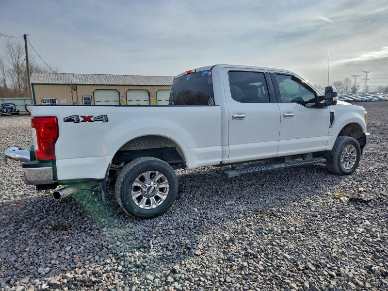 Photo 3 from auction – 2017 FORD F250 SUPER with VIN 1FT7W2B67HEF44343