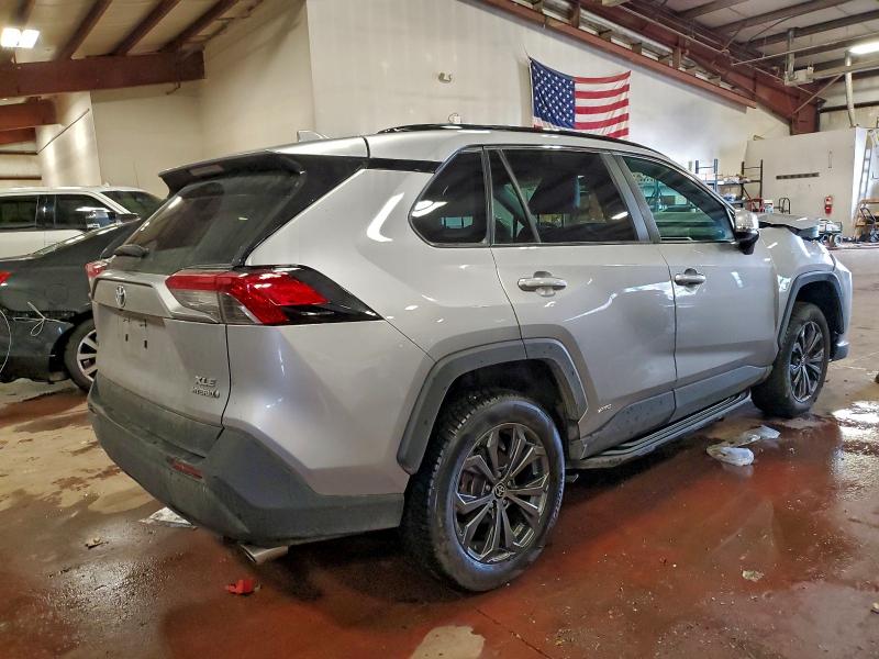 Photo 3 from auction – 2022 TOYOTA RAV4 XLE P with VIN 4T3B6RFV0NU100004