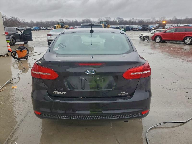 Photo 6 from auction – 2015 FORD FOCUS SE with VIN 1FADP3F22FL298250