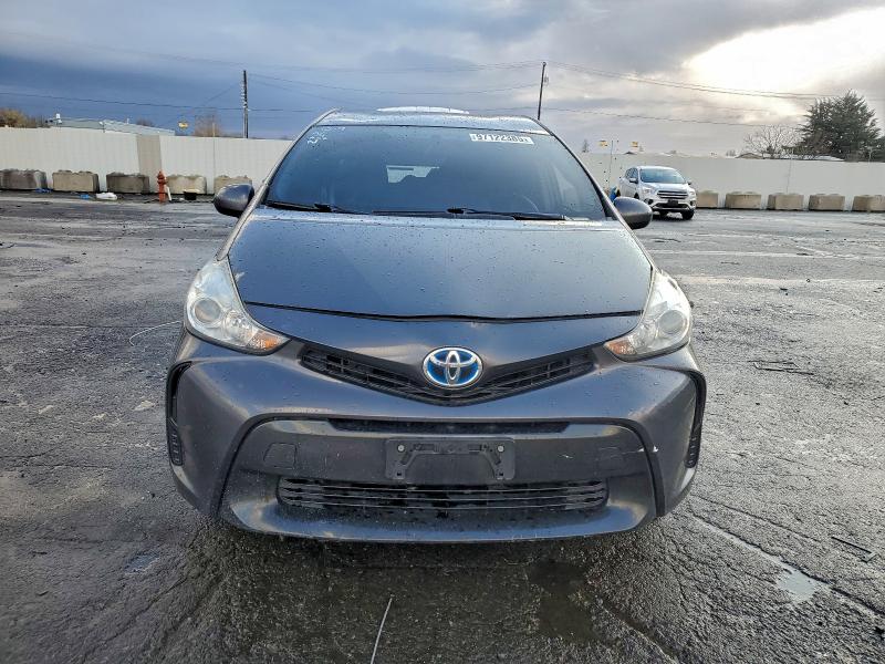 Photo 5 from auction – 2015 TOYOTA PRIUS V with VIN JTDZN3EU6FJ024571