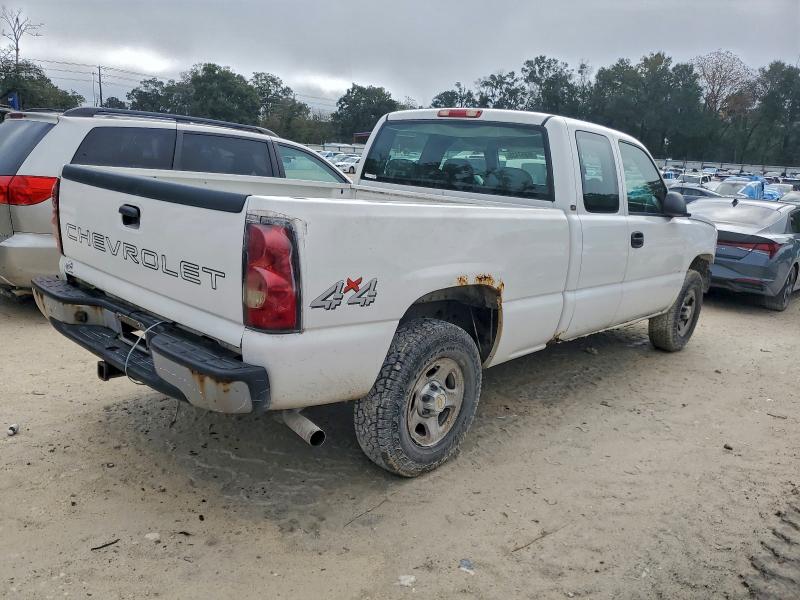 Photo 3 from auction – 2004 CHEVROLET SILVERADO with VIN 2GCEK19V041112604