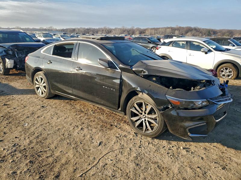 Photo 4 from auction – 2017 CHEVROLET MALIBU with VIN 1G1ZE5ST0HF172348