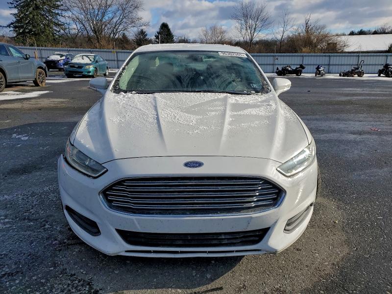 Photo 5 from auction – 2013 FORD FUSION SE with VIN 3FA6P0HR6DR375105