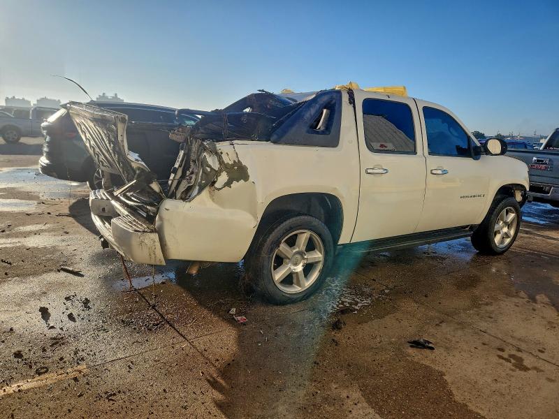 Photo 3 from auction – 2008 CHEVROLET AVALANCHE with VIN 3GNEC12J88G158609