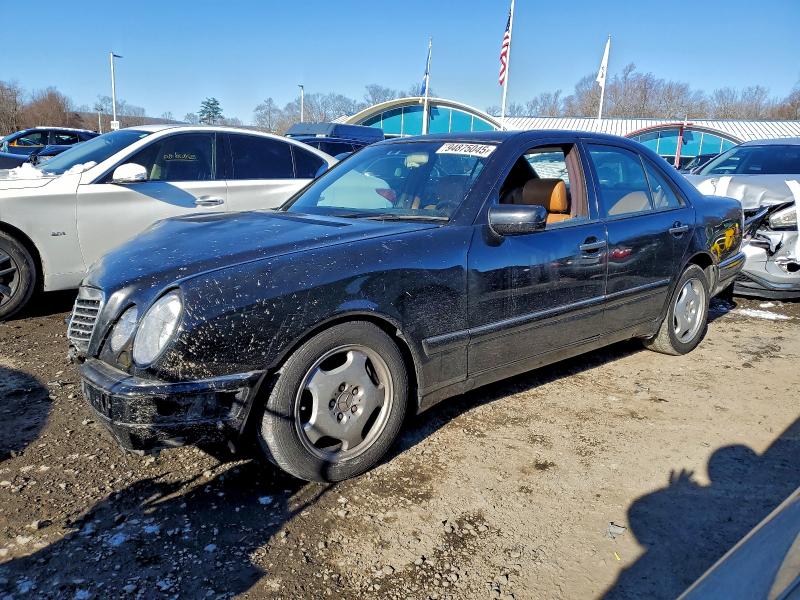 MERCEDES-BENZ E420 1997 z numerem VIN WDBJF72F3VA378066 - Zdjęcie z aukcji