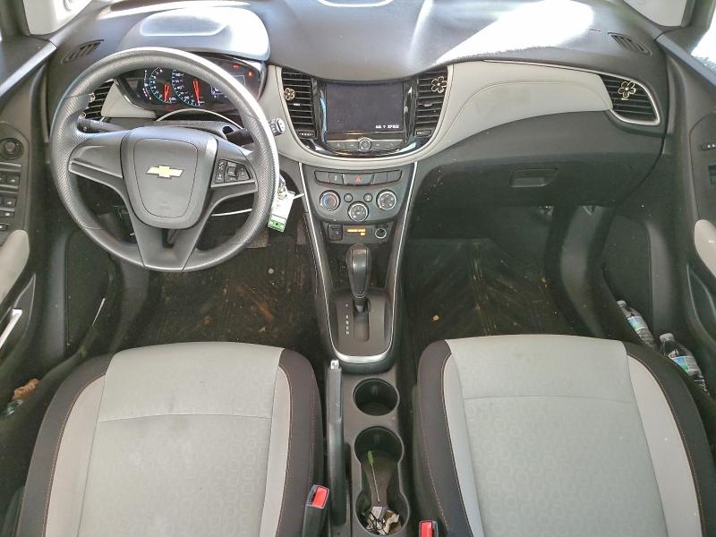 Photo 8 from auction – 2020 CHEVROLET TRAX LS with VIN 3GNCJKSBXLL214285
