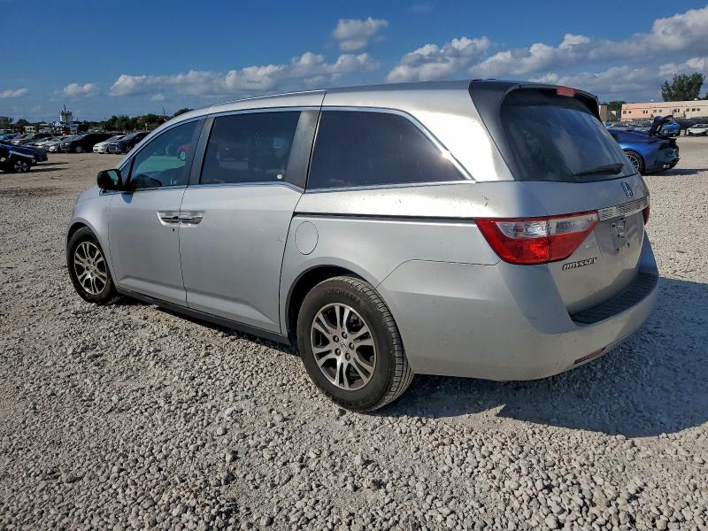 Photo 2 from auction – 2011 HONDA ODYSSEY EX with VIN 5FNRL5H61BB047885
