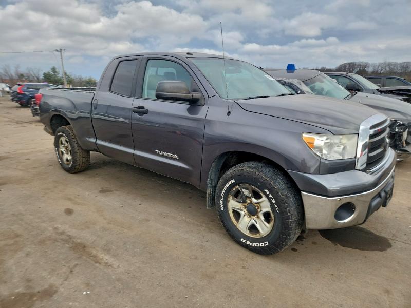 Photo 4 from auction – 2011 TOYOTA TUNDRA DOU with VIN 5TFUM5F10BX022075