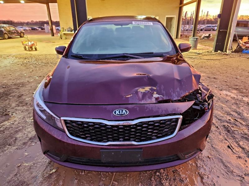 Photo 5 from auction – 2017 KIA FORTE LX with VIN 3KPFL4A77HE131885