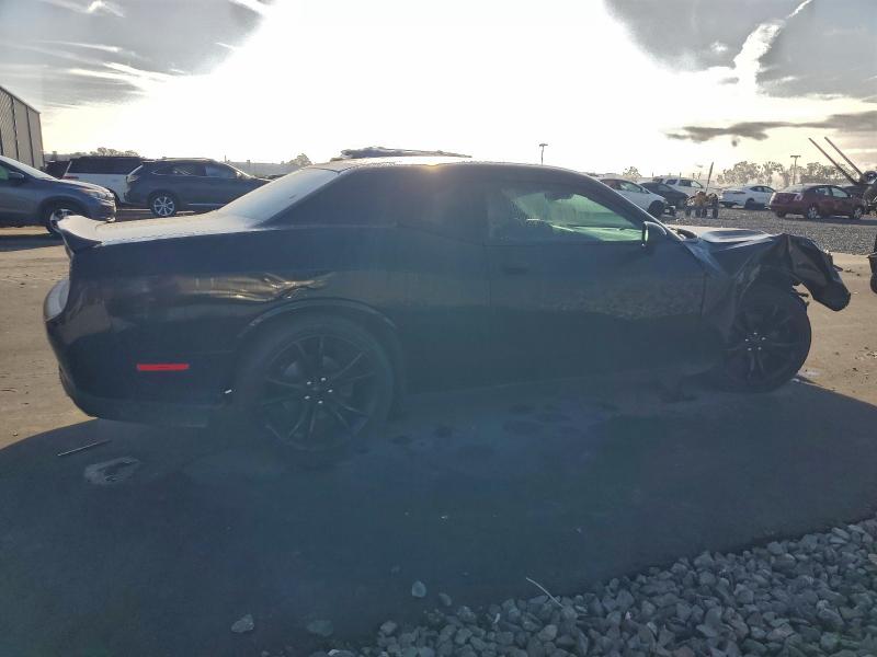 Photo 3 from auction – 2016 DODGE CHALLENGER with VIN 2C3CDZAG2GH279866