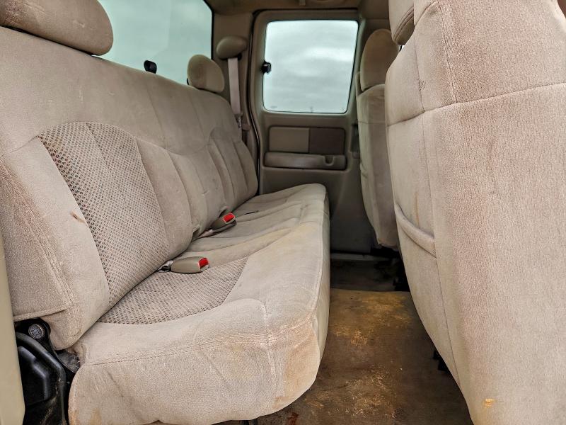 Photo 10 from auction – 2001 CHEVROLET SILVERADO with VIN 2GCEC19T911396175