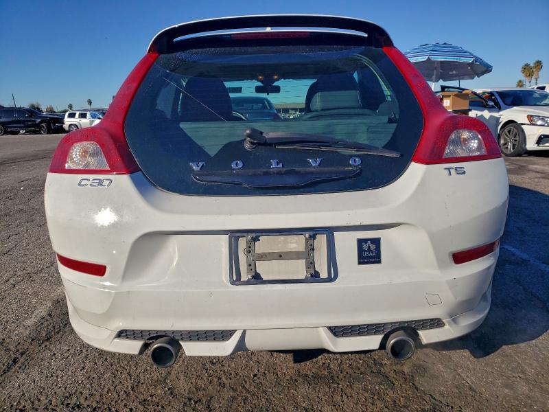 Photo 6 from auction – 2012 VOLVO C30 T5 with VIN YV1672MK3C2281047