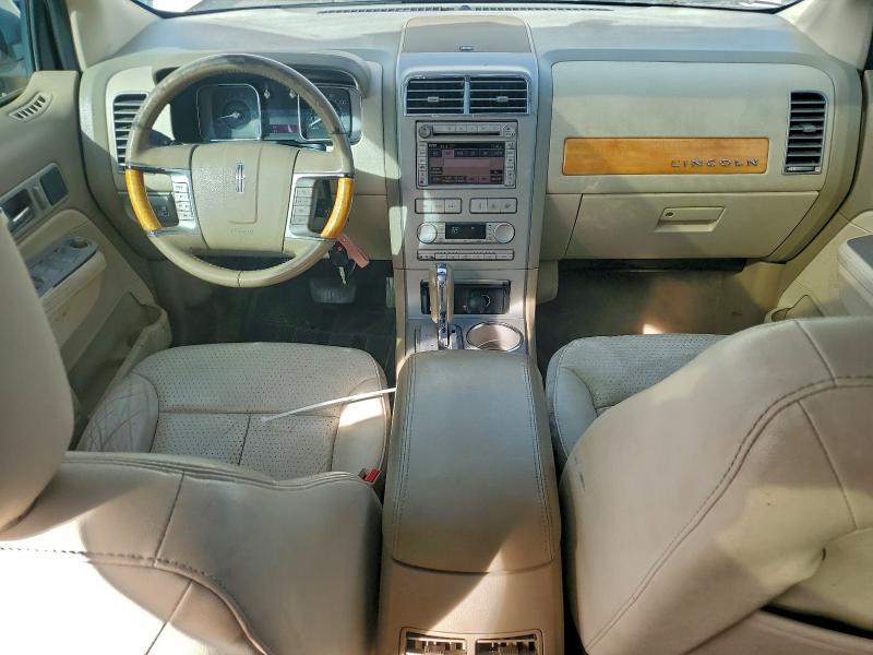 Photo 8 from auction – 2007 LINCOLN MKX with VIN 2LMDU68C87BJ11170