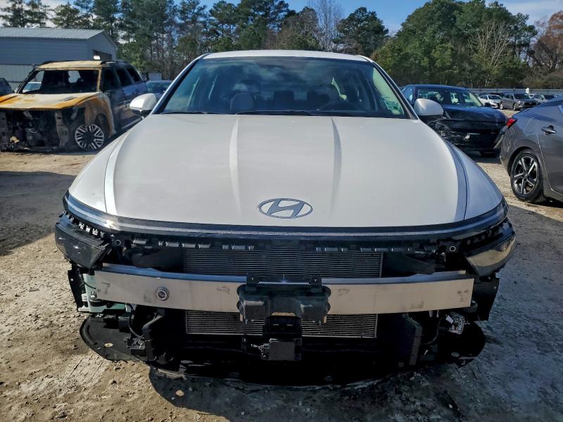 Photo 5 from auction – 2025 HYUNDAI SONATA SEL with VIN KMHL64JA0SA512943