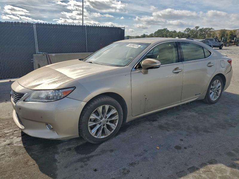 LEXUS ES 300H 2013 with VIN JTHBW1GG2D2027287 - Photo from auction