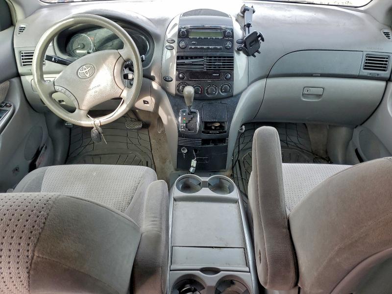 Zdjęcie 8 z aukcji – 2010 TOYOTA SIENNA CE z VIN 5TDKK4CC7AS343502