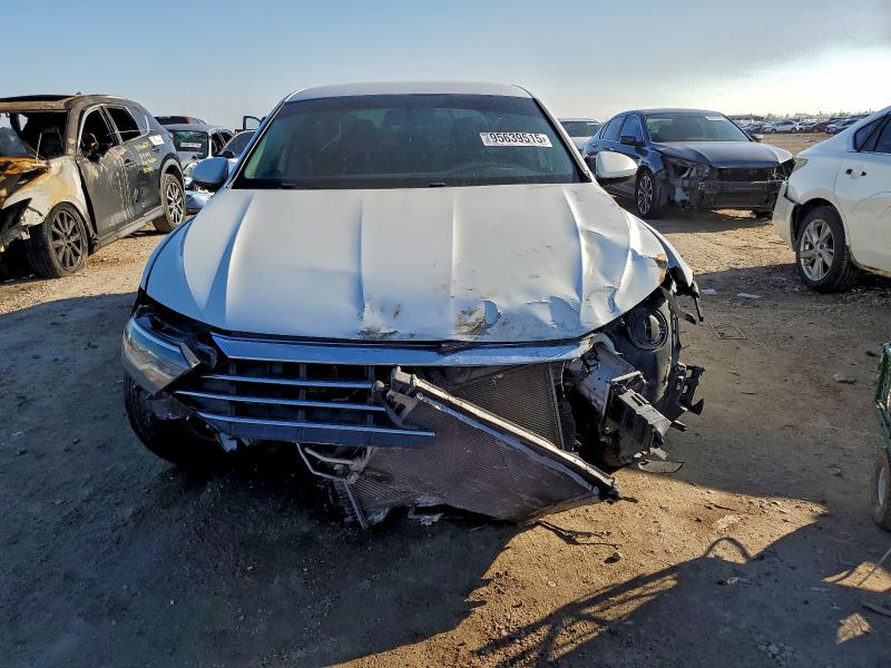 Photo 5 from auction – 2019 VOLKSWAGEN JETTA S with VIN 3VWC57BU0KM105934