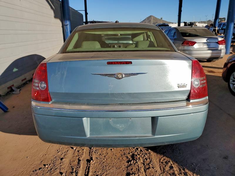 Photo 6 from auction – 2008 CHRYSLER 300 LIMITE with VIN 2C3KA33G18H267899