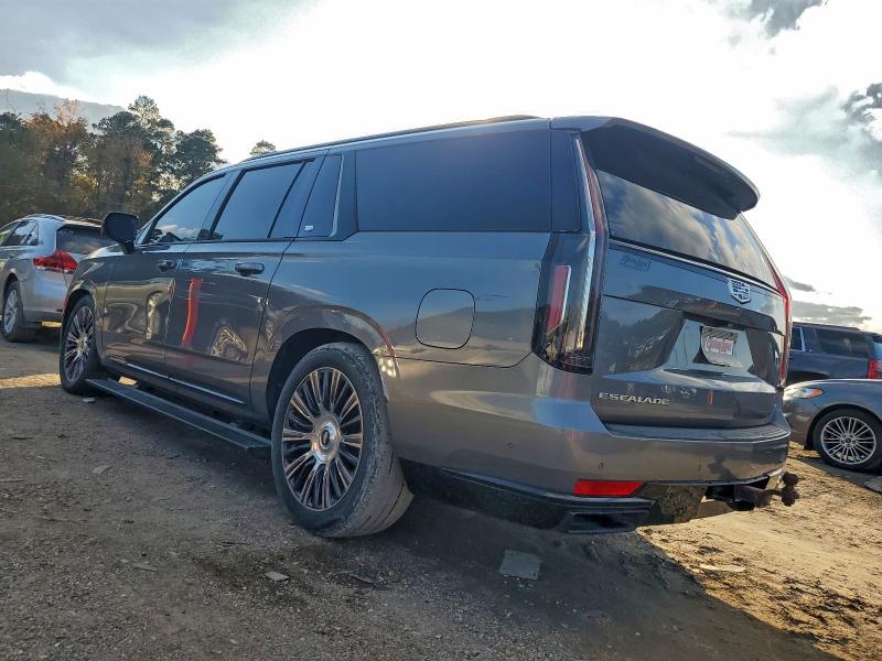 Photo 2 from auction – 2022 CADILLAC ESCALADE with VIN 1GYS3RKL1NR135111