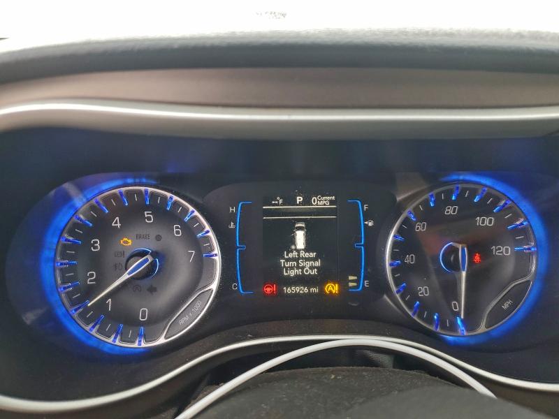 Photo 9 from auction – 2017 CHRYSLER PACIFICA T with VIN 2C4RC1BG4HR753255