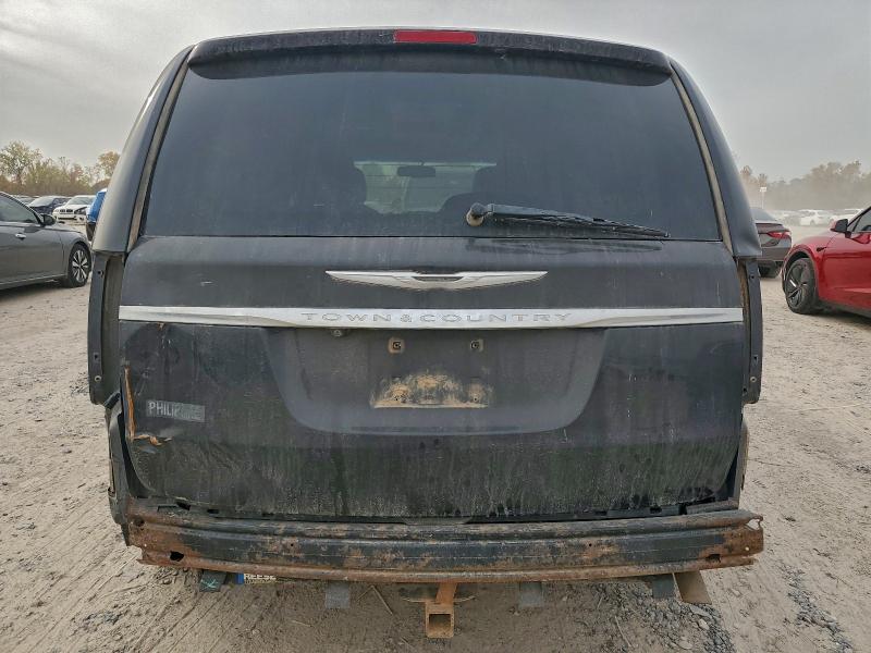 Photo 6 from auction – 2014 CHRYSLER TOWN & COU with VIN 2C4RC1BGXER338906