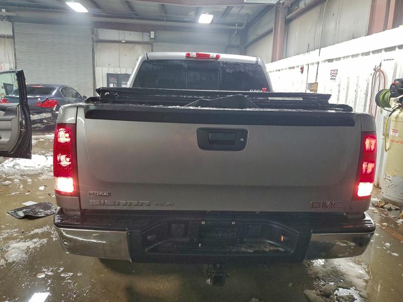 Photo 6 from auction – 2008 GMC SIERRA with VIN 2GTEK133681290630