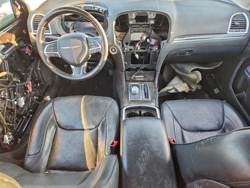 Photo 8 from auction – 2015 CHRYSLER 300C with VIN 2C3CCAKG8FH749884