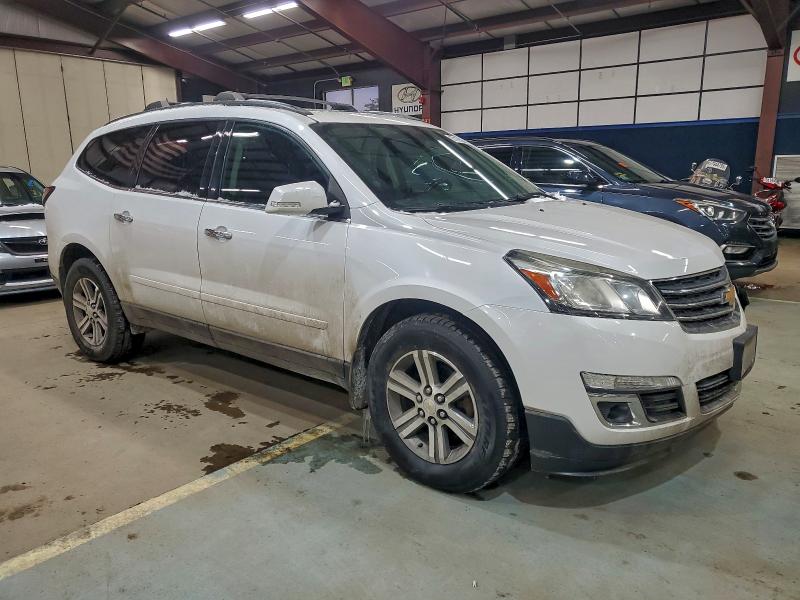 Photo 4 from auction – 2017 CHEVROLET TRAVERSE L with VIN 1GNKVHKD1HJ147997