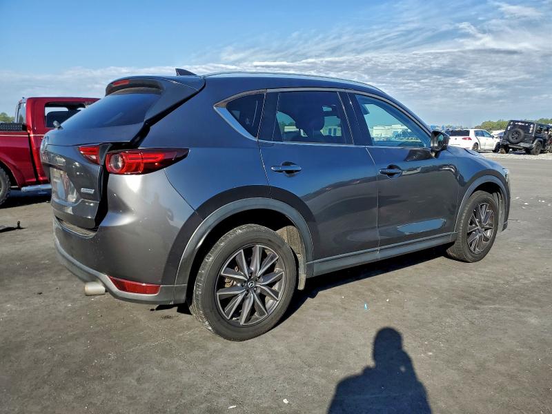 Photo 3 from auction – 2017 MAZDA CX-5 GRAND with VIN JM3KFADL1H0169075