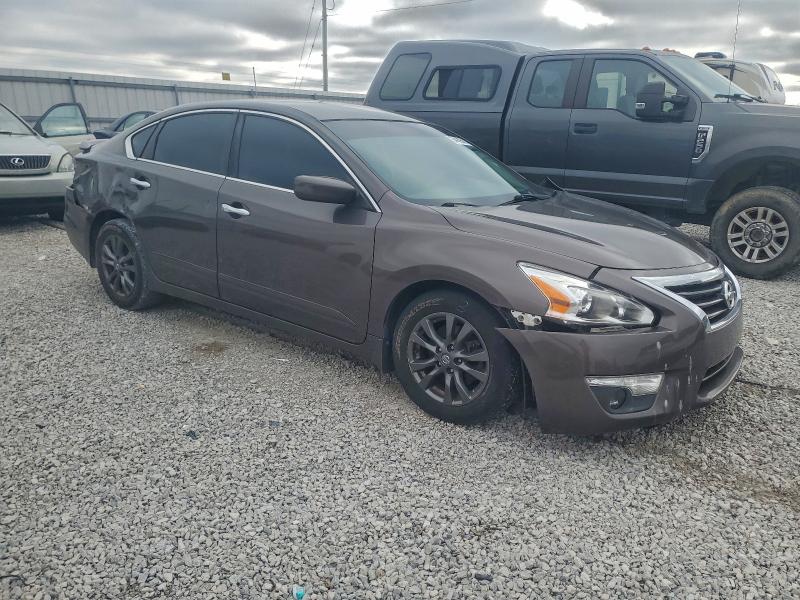 Photo 4 from auction – 2015 NISSAN ALTIMA 2.5 with VIN 1N4AL3AP1FN921234