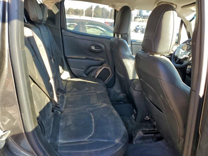 Photo 10 from auction – 2016 JEEP RENEGADE L with VIN ZACCJBDT8GPD03512