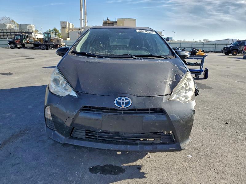 Photo 5 from auction – 2012 TOYOTA PRIUS C with VIN JTDKDTB31C1524889