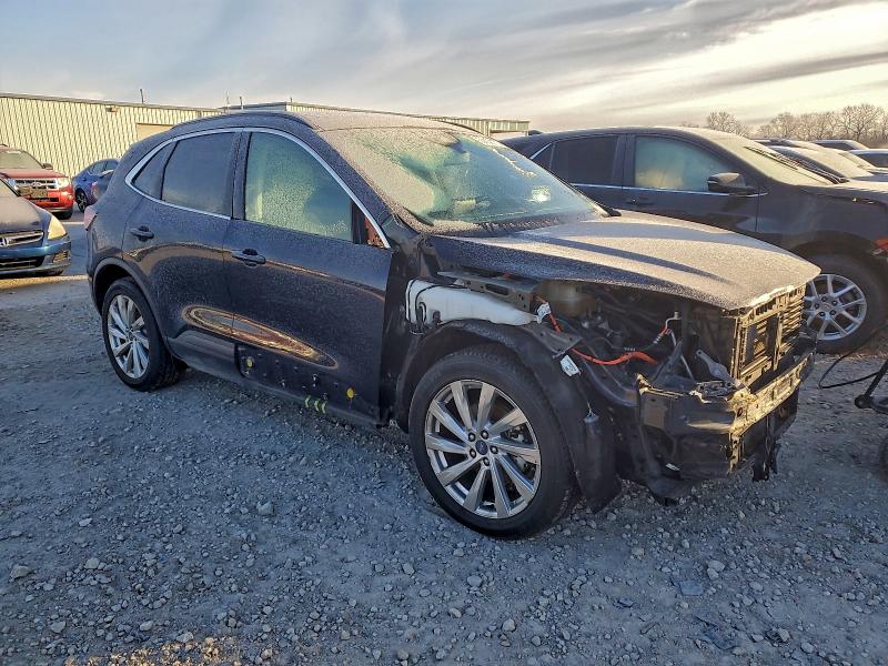 Photo 4 from auction – 2021 FORD ESCAPE TIT with VIN 1FMCU9DZ2MUB02232