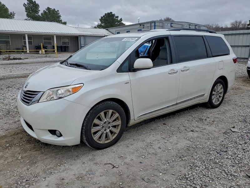 Photo 1 from auction – 2016 TOYOTA SIENNA XLE with VIN 5TDDK3DCXGS138458