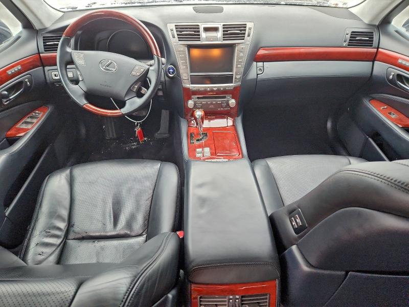 Photo 8 from auction – 2011 LEXUS LS 600HL with VIN JTHDU5EFXB5013553
