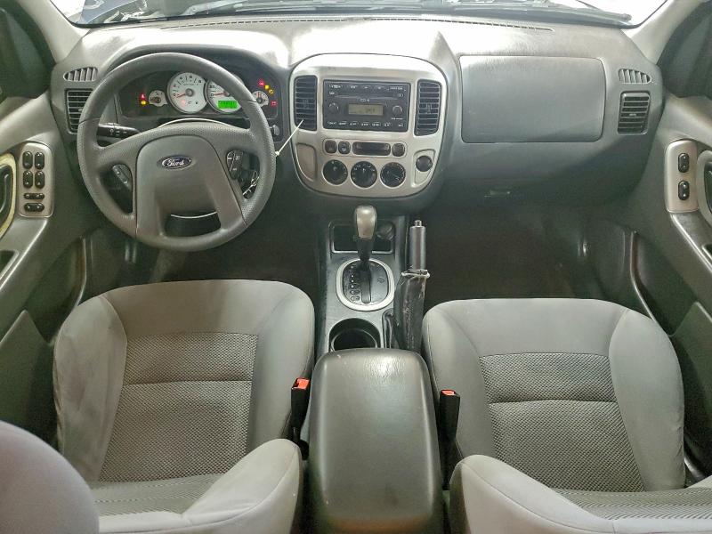 Photo 8 from auction – 2005 FORD ESCAPE XLT with VIN 1FMYU03155KD65325