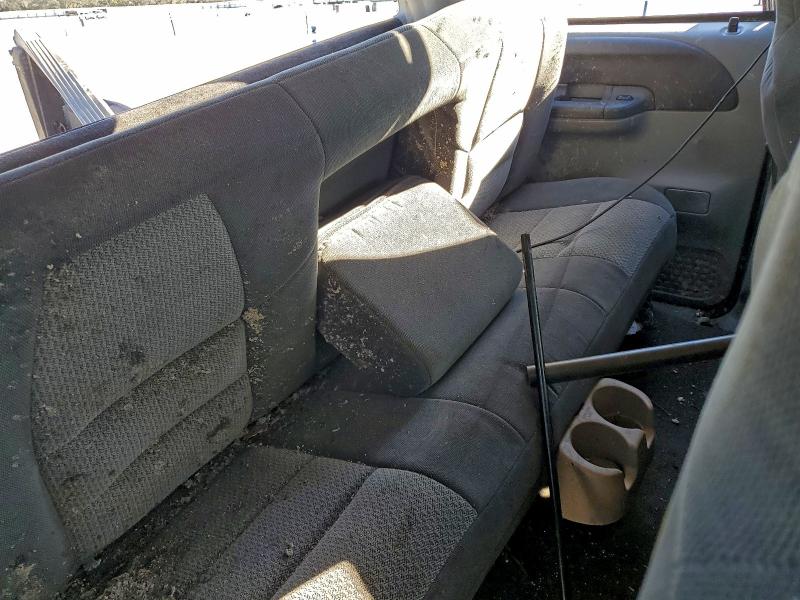 Photo 10 from auction – 2002 FORD F250 with VIN 1FTNW21F62EA90070