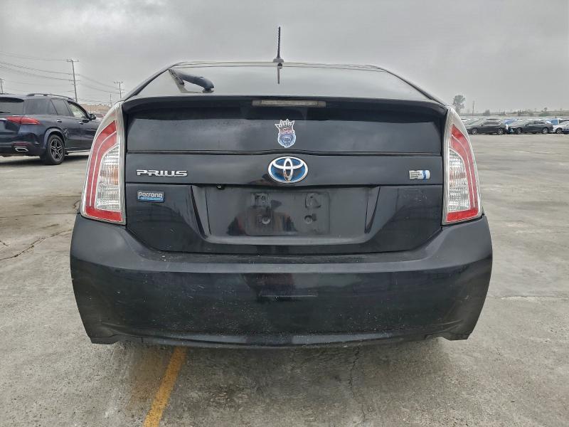 Photo 6 from auction – 2013 TOYOTA PRIUS with VIN JTDKN3DU1D5580263